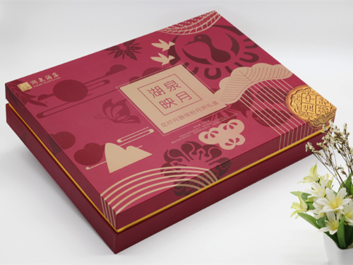 遙寄相思中秋夢，千里故人何處逢。湖泉酒店月餅禮盒定做